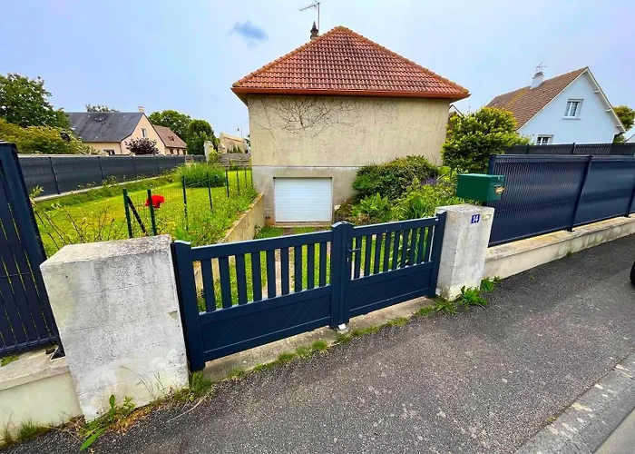 A 12 Min A Pied De La Plage Et 5 Min Du Centre De Luc-Sur-Mer