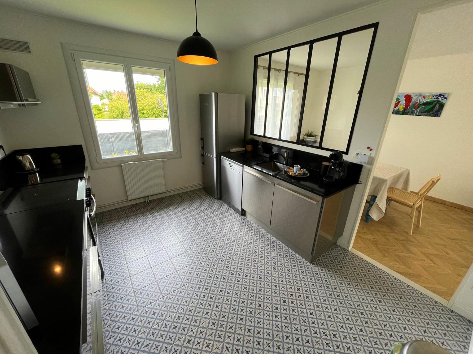 A 12 Min A Pied De La Et 5 Min Du Centre De Holiday home *